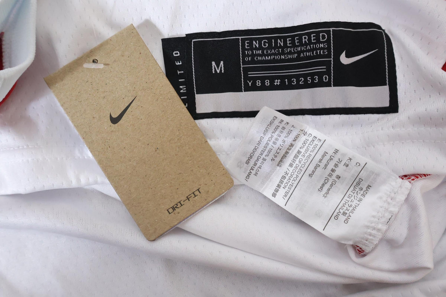 Regata Canadá FIBA World Cup 2023 - Branca