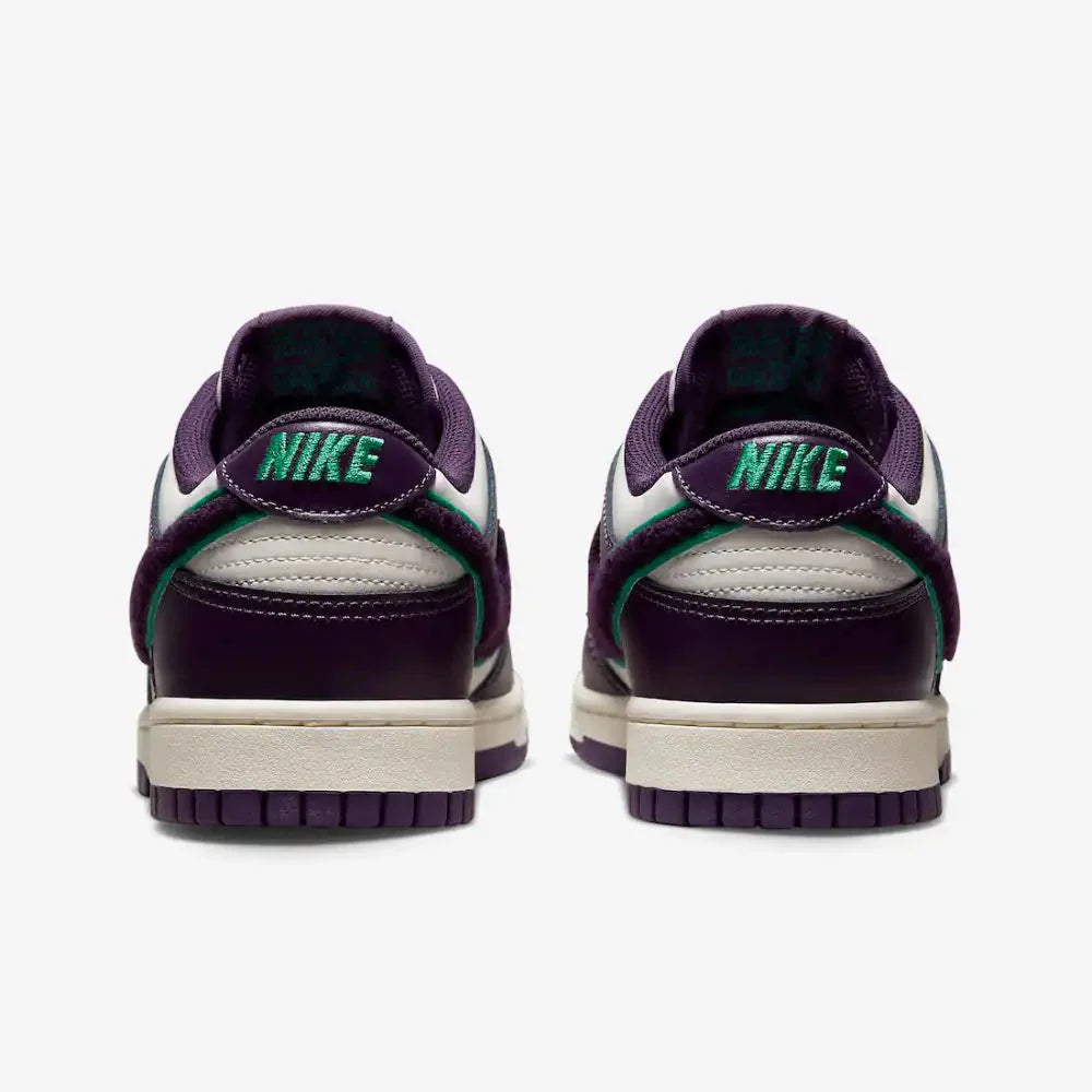 Tênis Nike Dunk Low Chenille Swoosh Sail Grand Purple