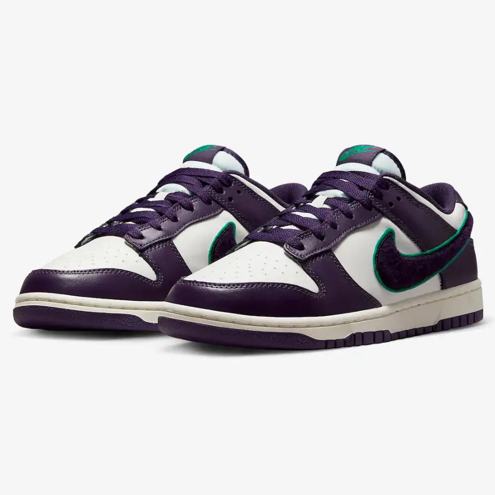 Tênis Nike Dunk Low Chenille Swoosh Sail Grand Purple