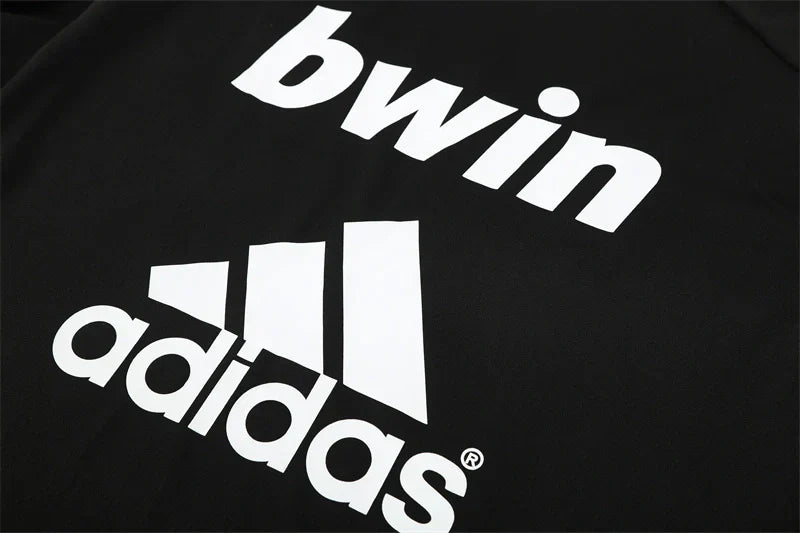 Real Madrid Manga Larga Entrenamiento suit 2011-12  Retro