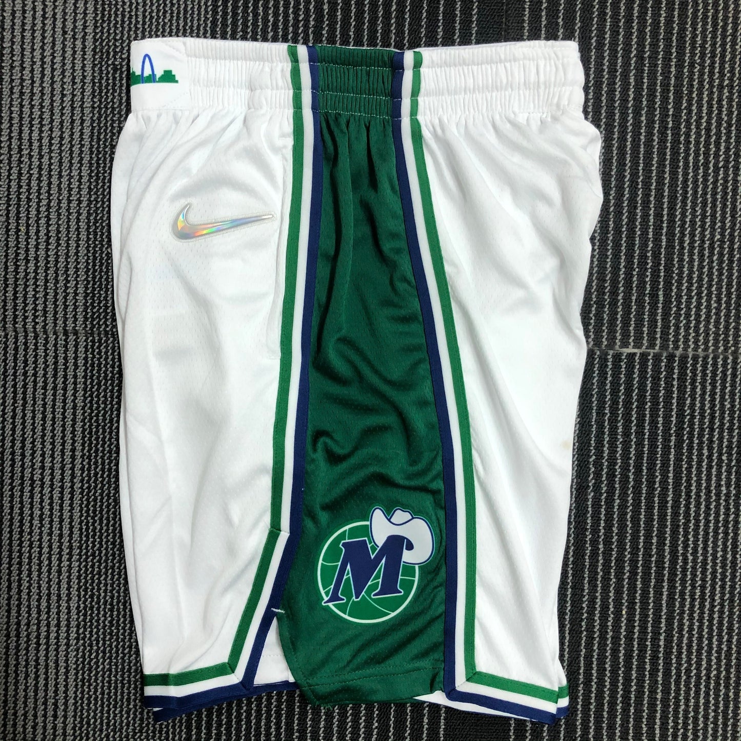 Short Dallas Mavericks City Edition Diamante 75th