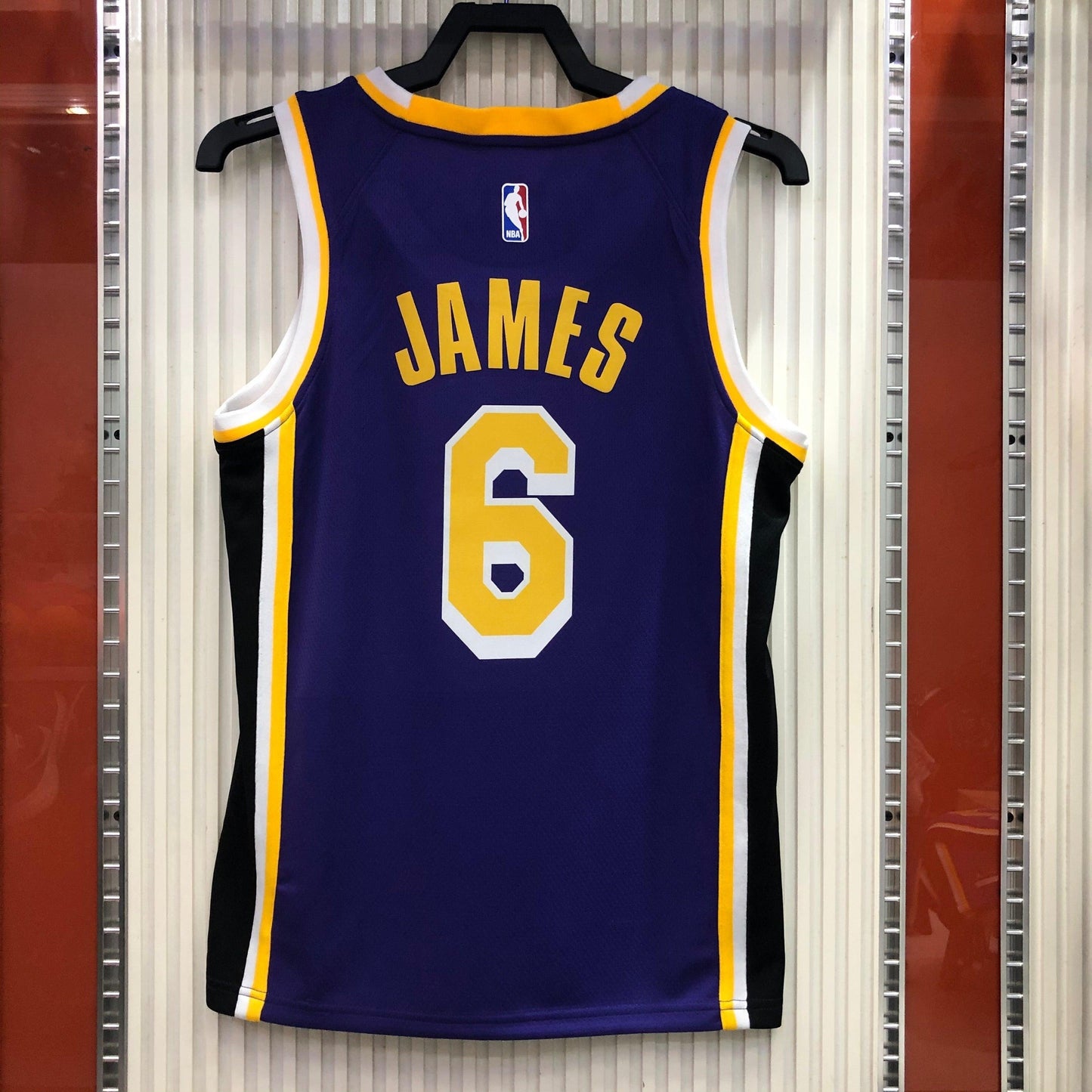 Regata Los Angeles Lakers Statement Edition