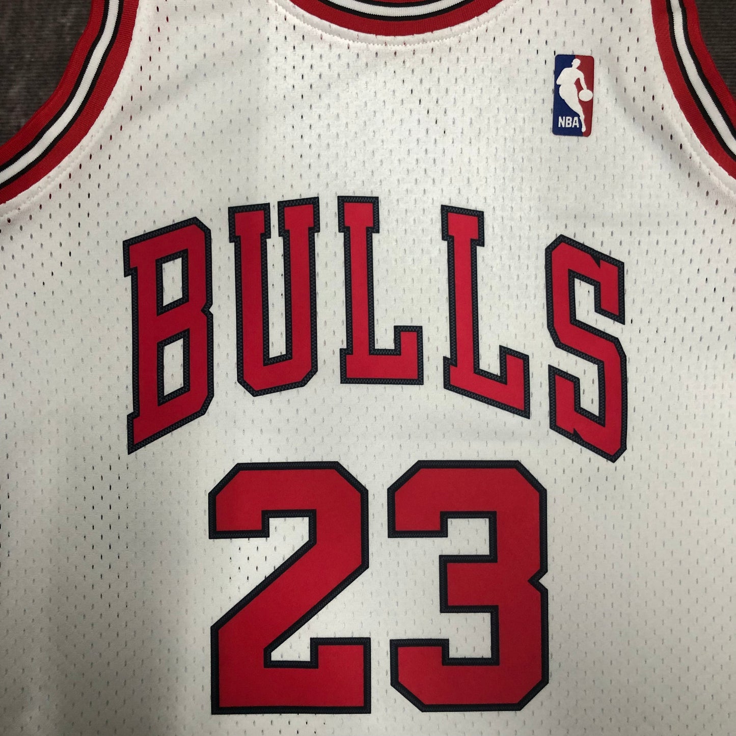 Regata Swingman Chicago Bulls Mitchell & Ness Hardwood Classics 1997/98 Branca
