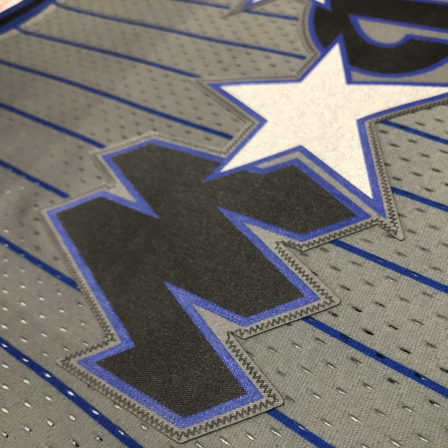 Regata Swingman Orlando Magic Mitchell & Ness Cinza Hardwood Classics 1994/95