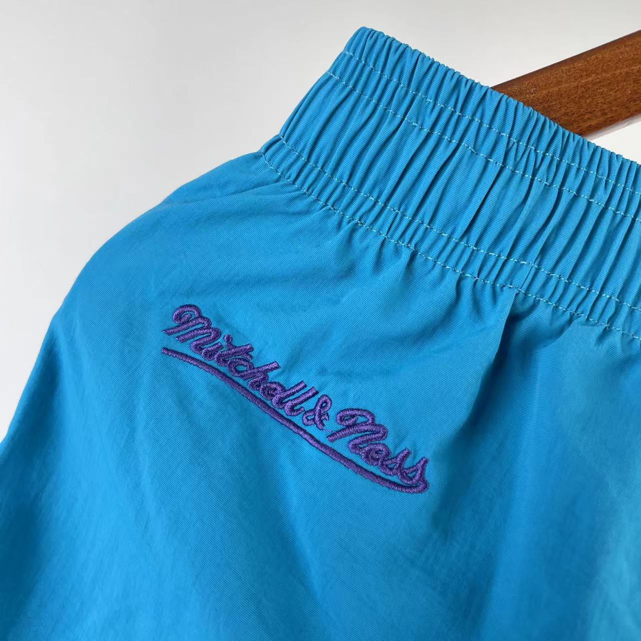 Short Charlotte Hornets Mitchell & Ness Woven