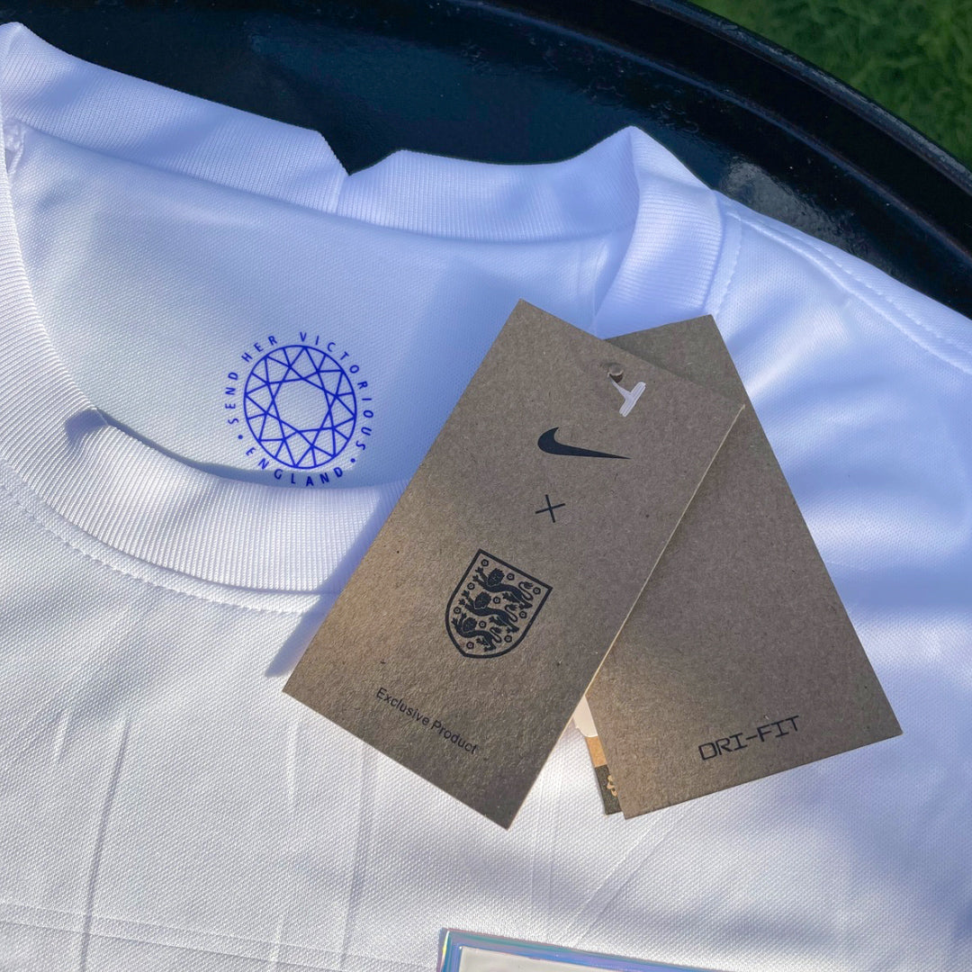 Camisa da Inglaterra Home Retro 21/22 - Special Edition