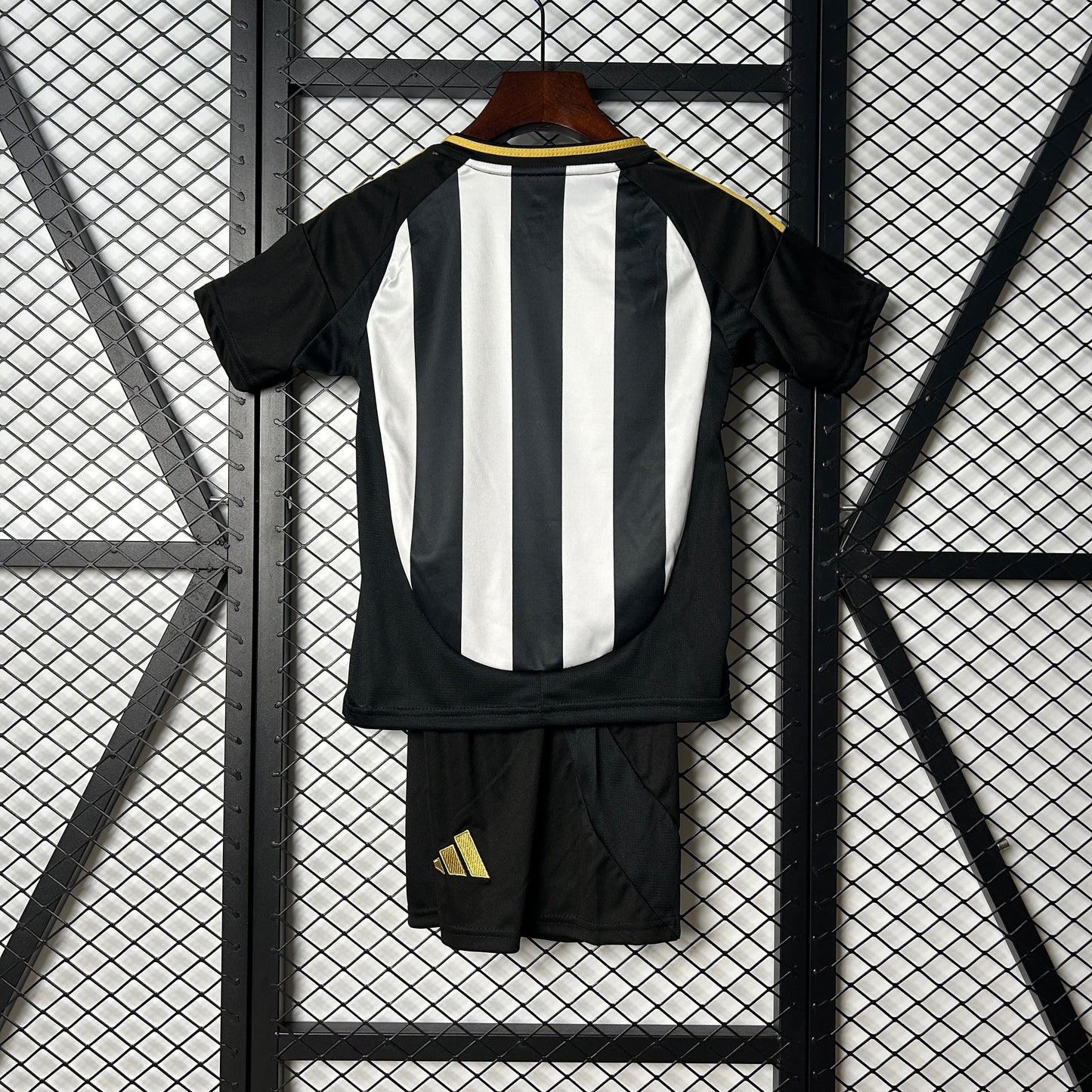 Niño Atlético Mineiro I 25/26 - Preto e Branco