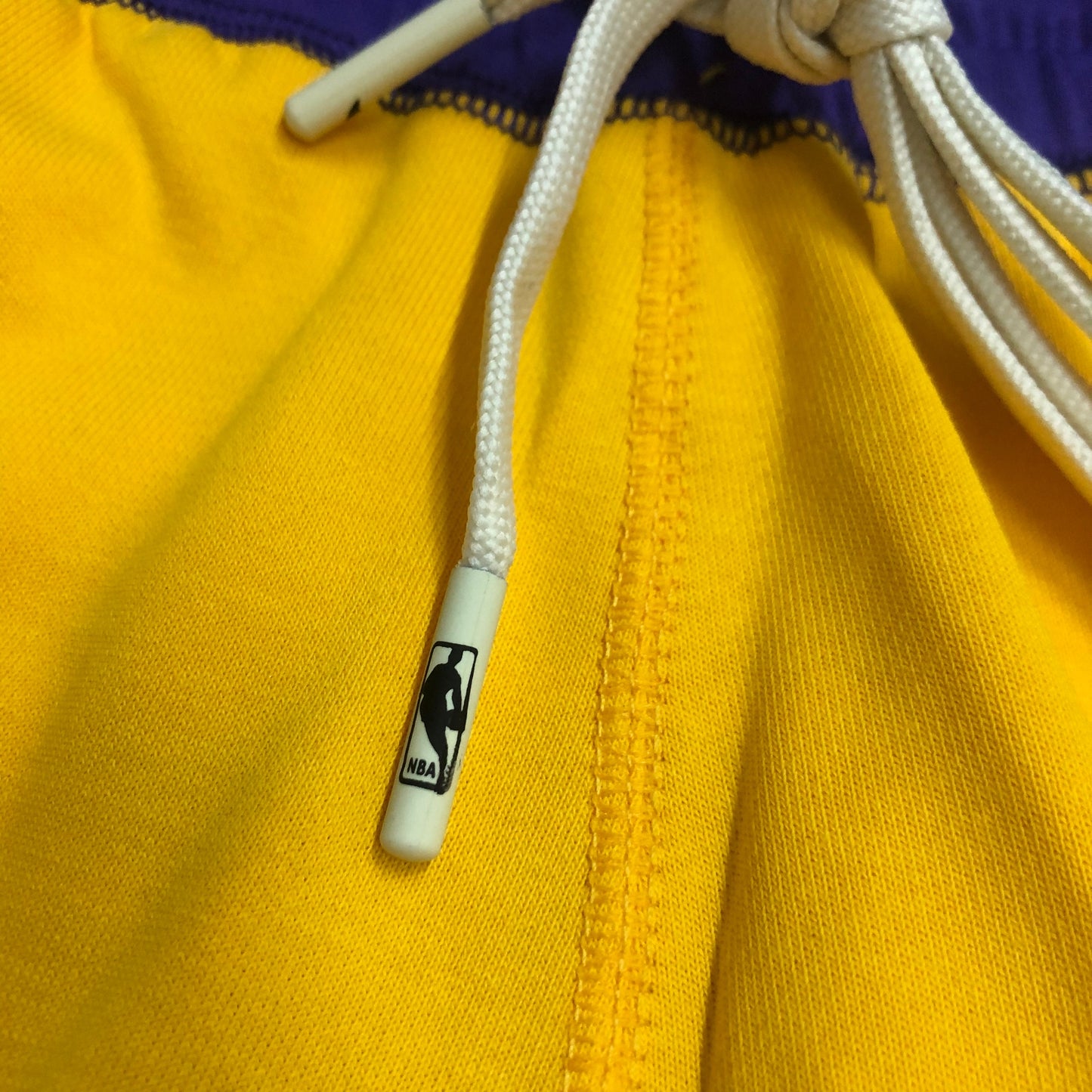 Short Casual Los Angeles Lakers Amarelo