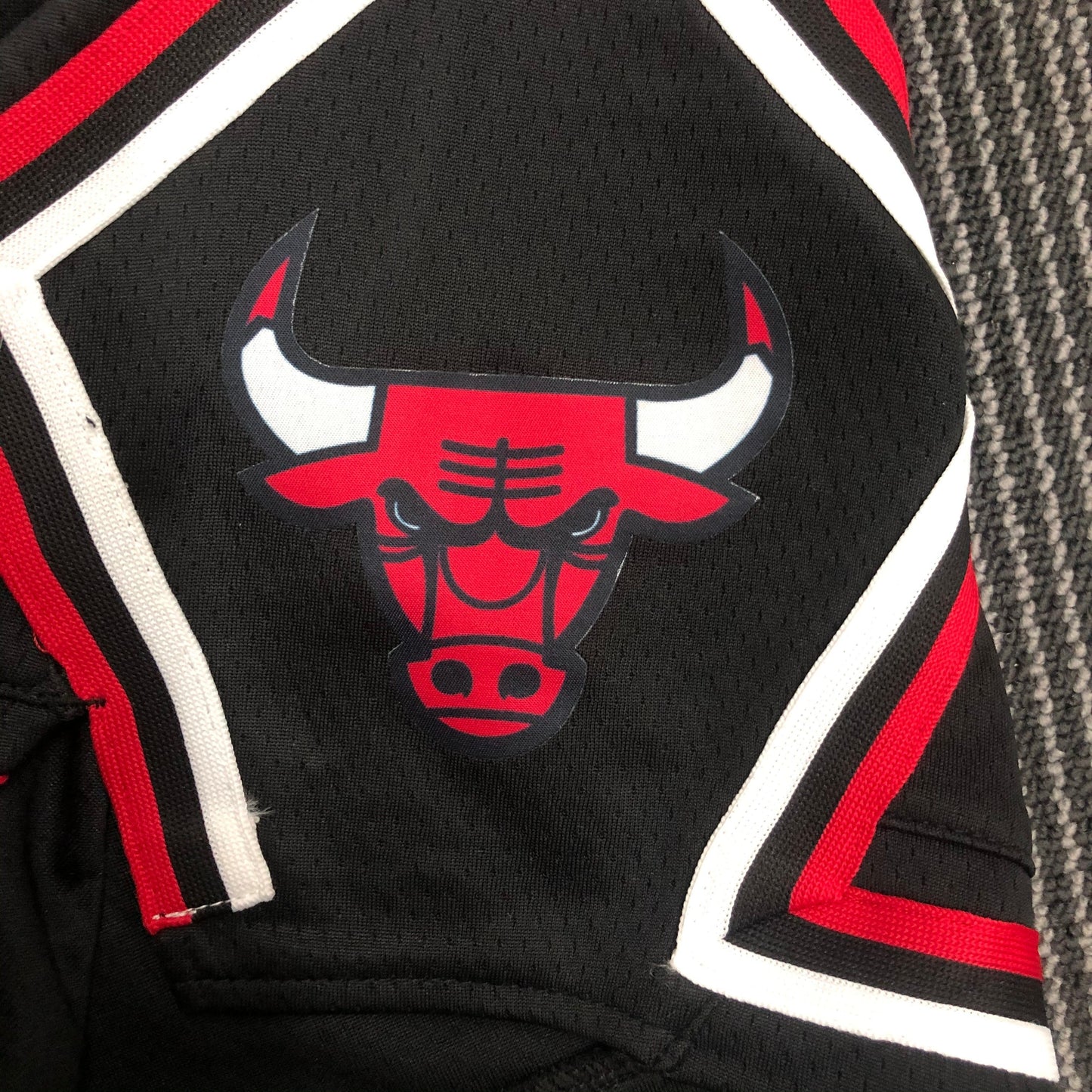 Short Chicago Bulls Statement Edition
