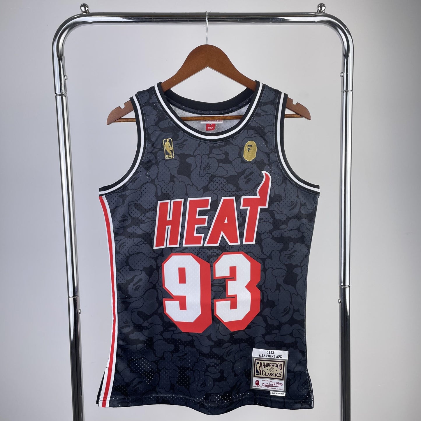 Regata Swingman BAPE X Miami Heat Mitchell & Ness Hardwood Classics 1993