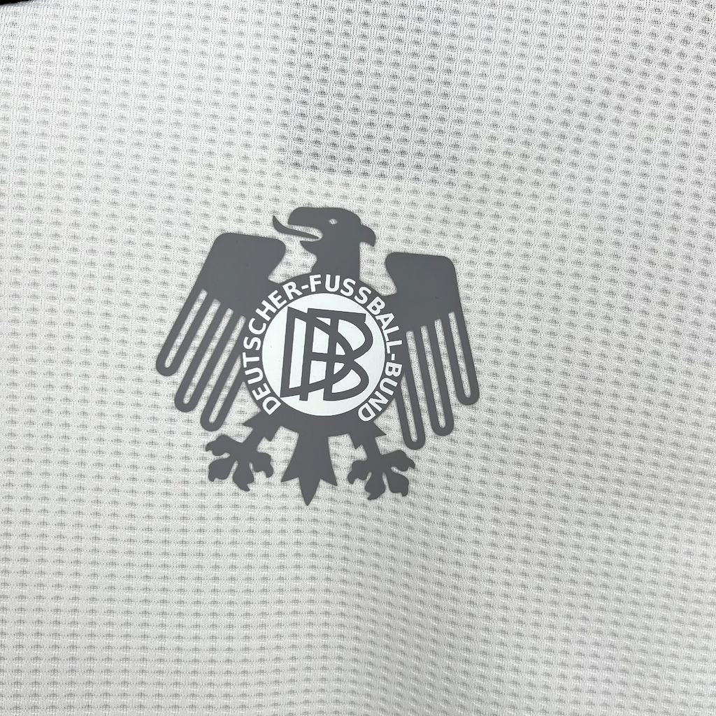 Camisa Alemanha 24∕25 Anniversary White