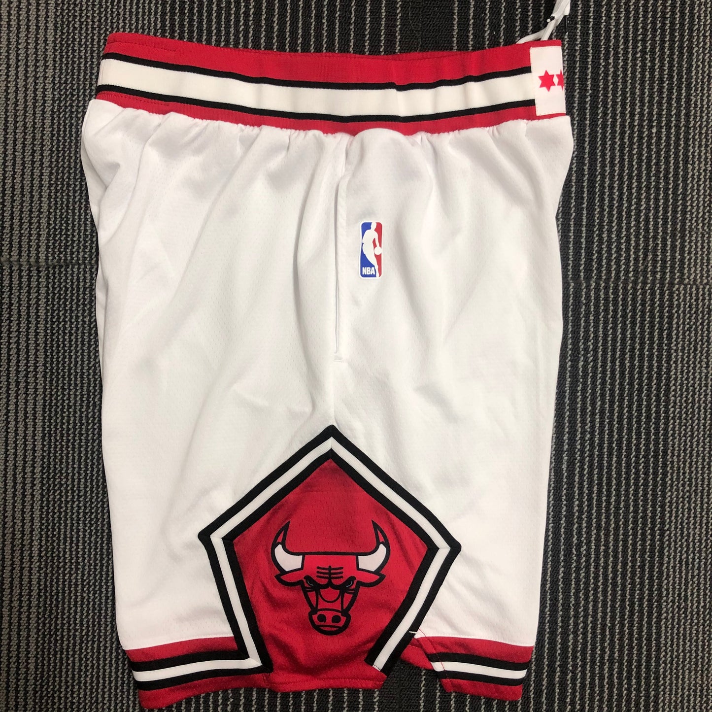 Short Chicago Bulls Association Edition