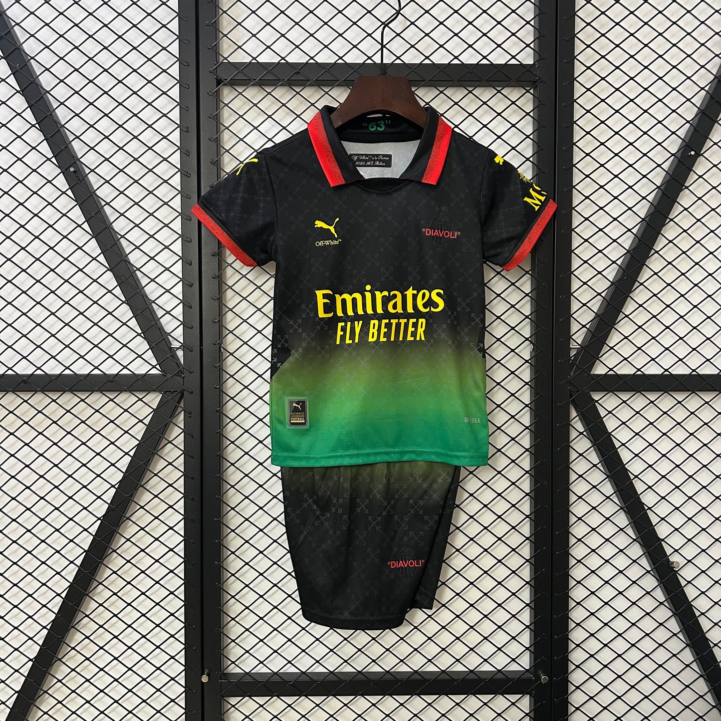 Infantil Milan 25/26 Co-Branded Edition