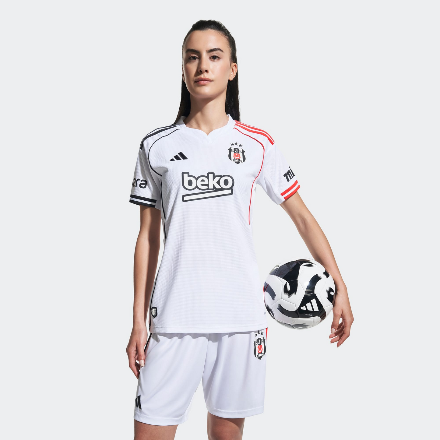 Camisa Beşiktaş Feminino Home 25/26