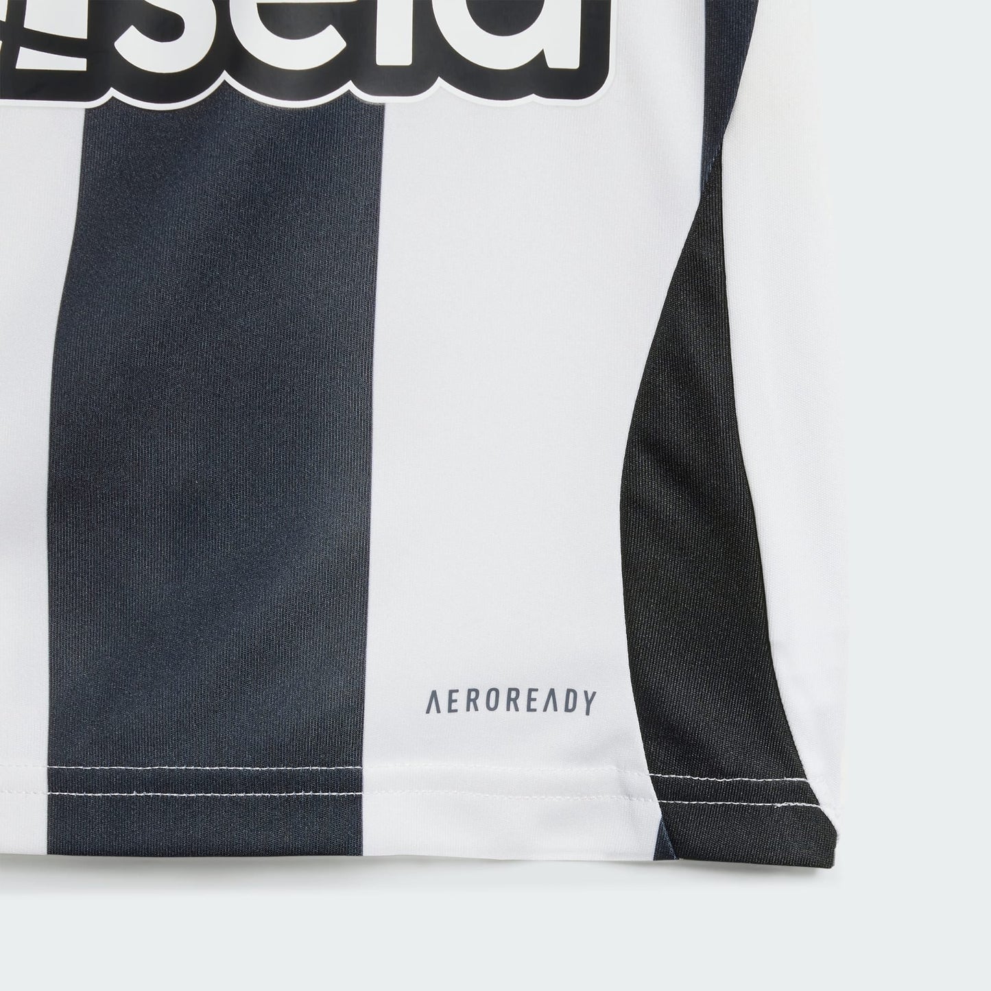 Niño Newcastle 24/25 Primera Equipación