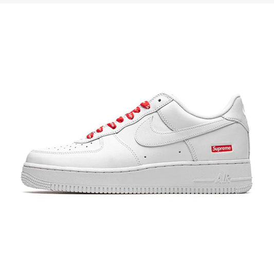 TÊNIS NIKE AIR FORCE 1 TRIPLE WHITE x SUPREME
