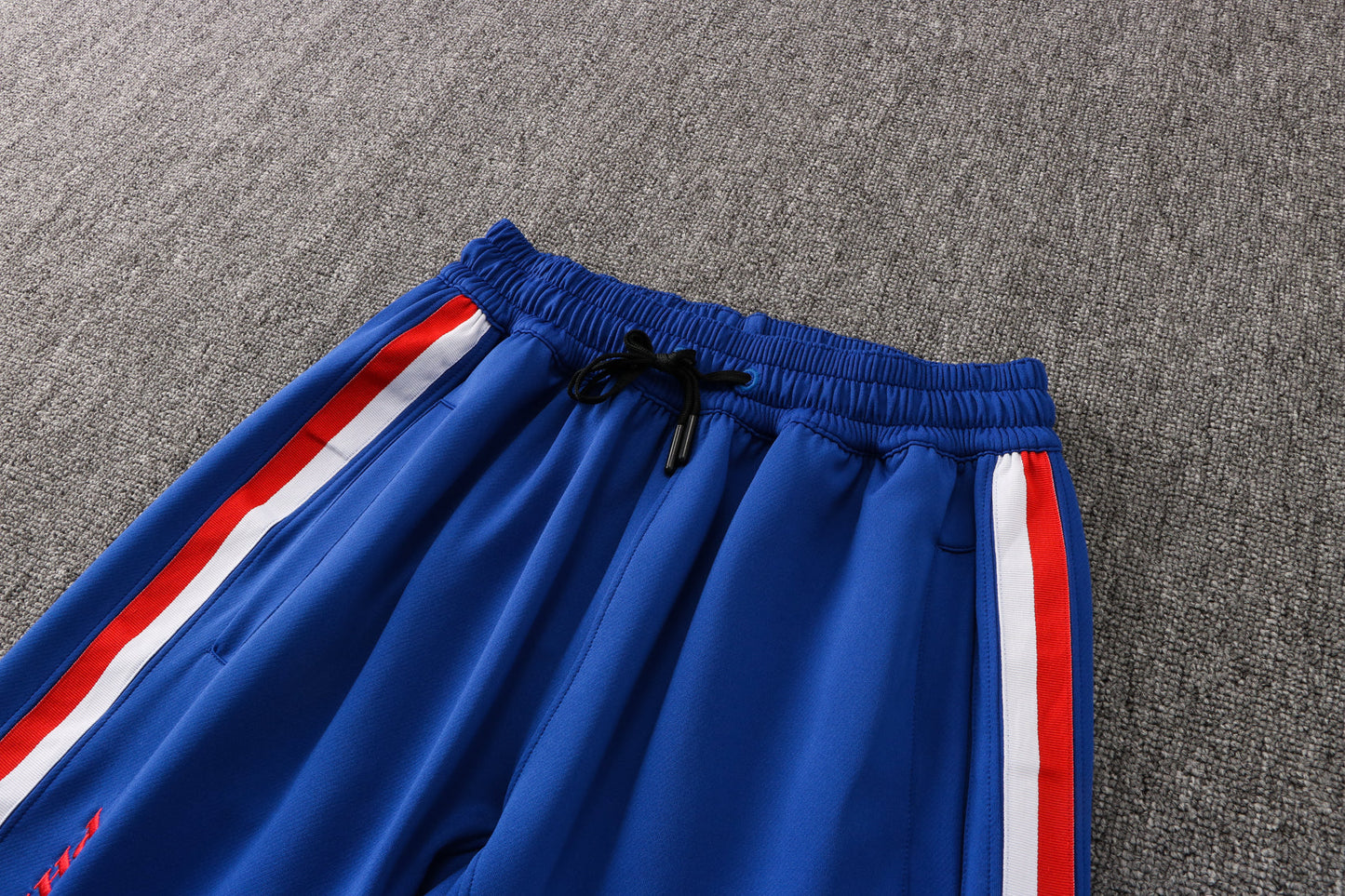 Conjunto Nike NBA Therma Flex Detroit Pistons 21/22