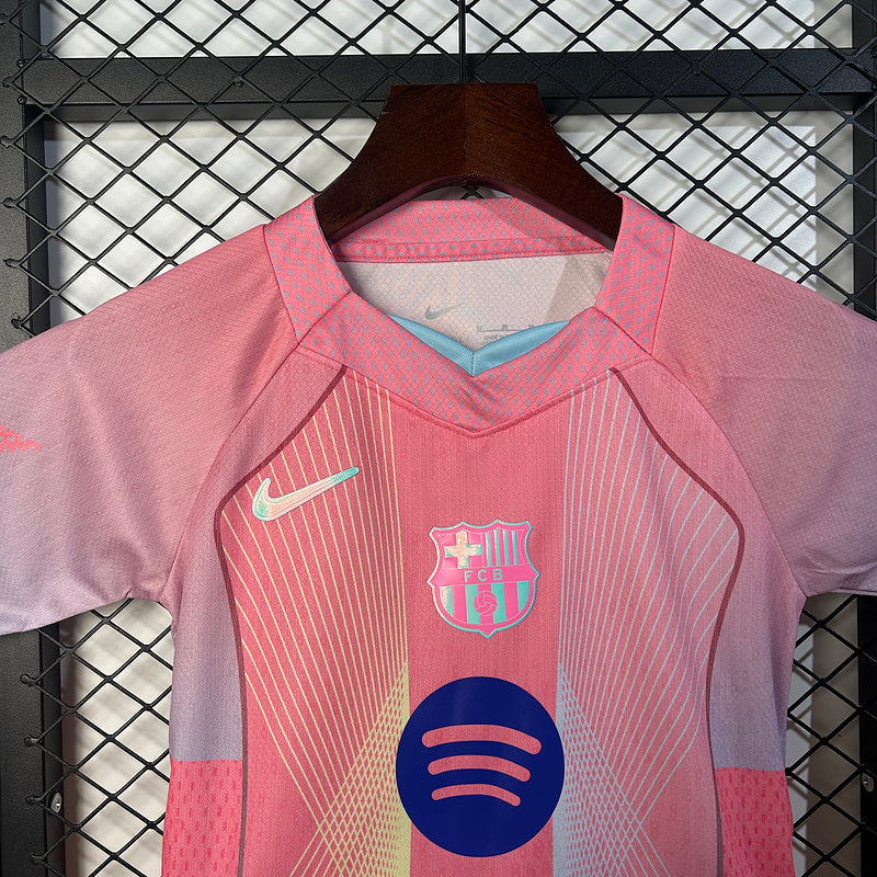 Niño Barcelona l 2025∕26 Special Edition Pink