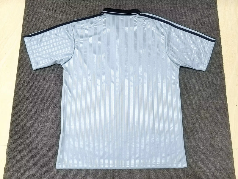 Camisa Adidas x Oasis