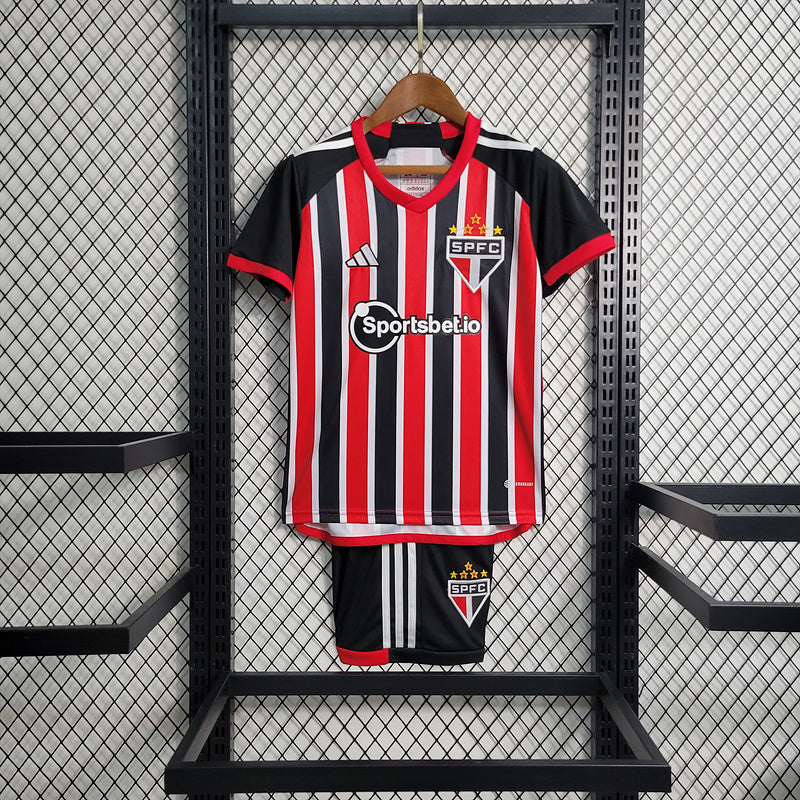 Niño São Paulo ll 2023∕24 Listrada