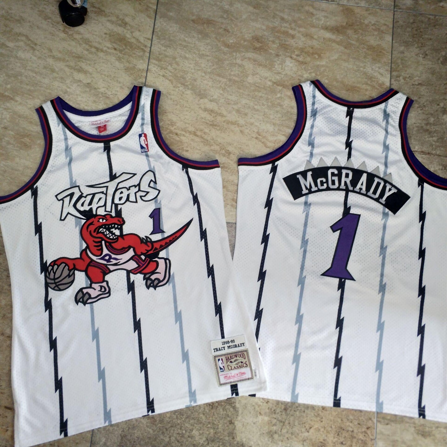Regata Authentic Toronto Raptors Mitchell & Ness Hardwood Classics Branca 1998-99