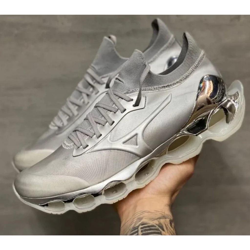 Tênis Mizuno Sorayama Prateado